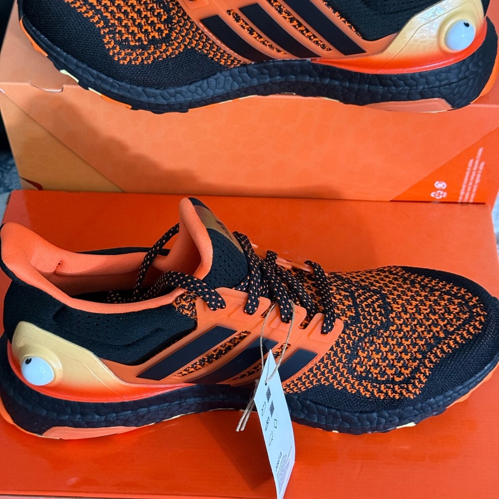 Adidas Men's Black and Orange Running Shoes